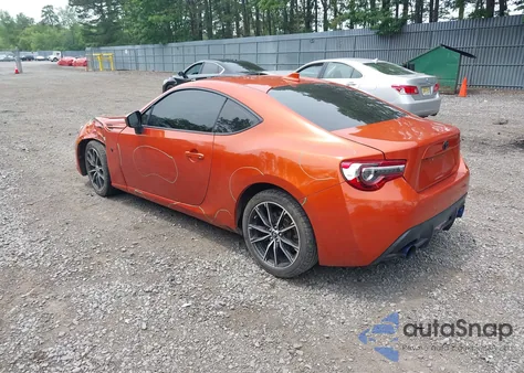 2017 Toyota 86 из США, поврежденный, VIN JF1ZNAA19H9702398